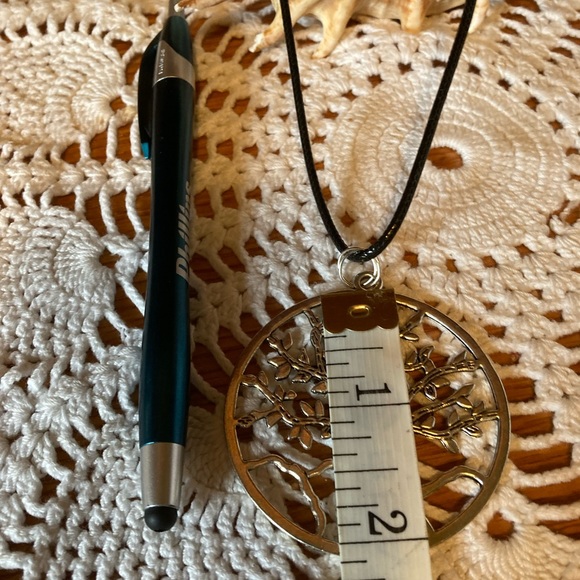 Necklace, “Tree of Life” Medallion, NWOT - Picture 10 of 16